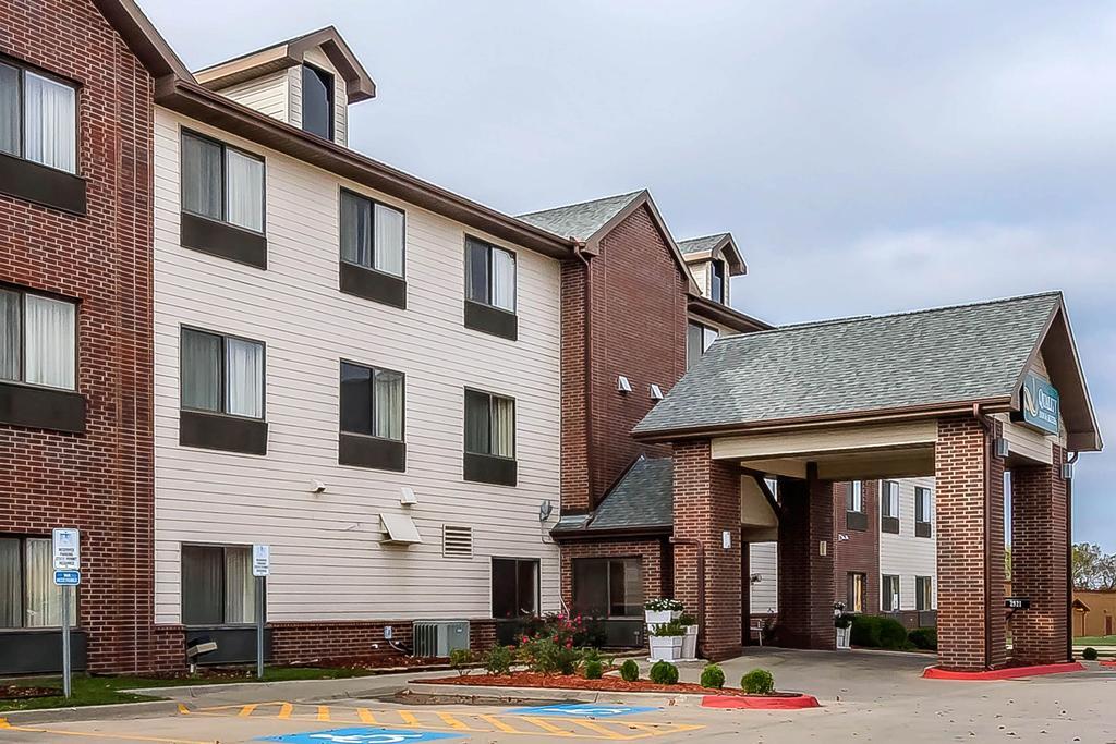 Comfort Inn & Suites Emporia Εξωτερικό φωτογραφία